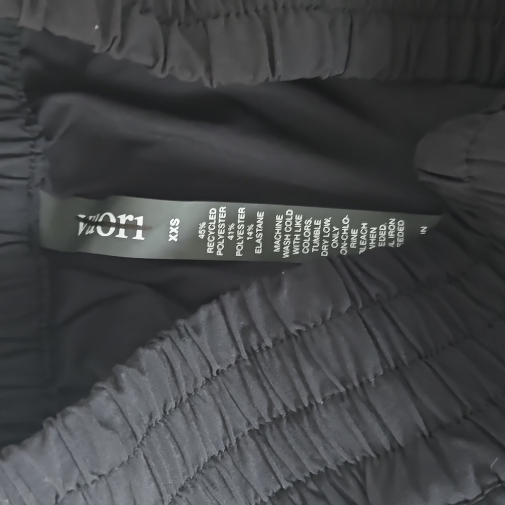 NWT Vuori Villa Wideleg Black, XXS - Picture 4 of 7